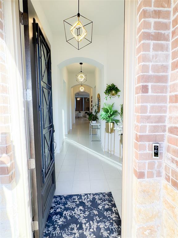 Building Photo - 163 Billowing Way