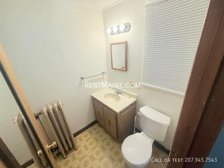 Building Photo - 75 Ohio St