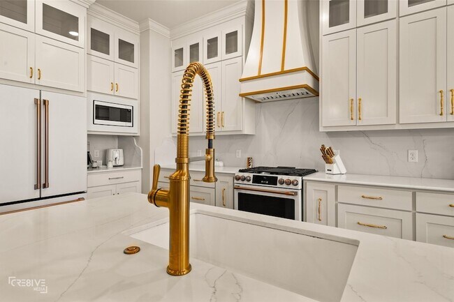 Building Photo - 440 LEGACY Pl