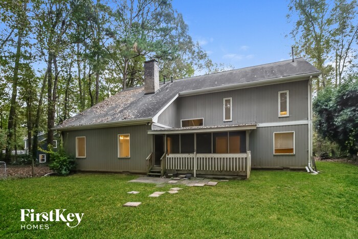 Building Photo - 240 Hollyberry Ln