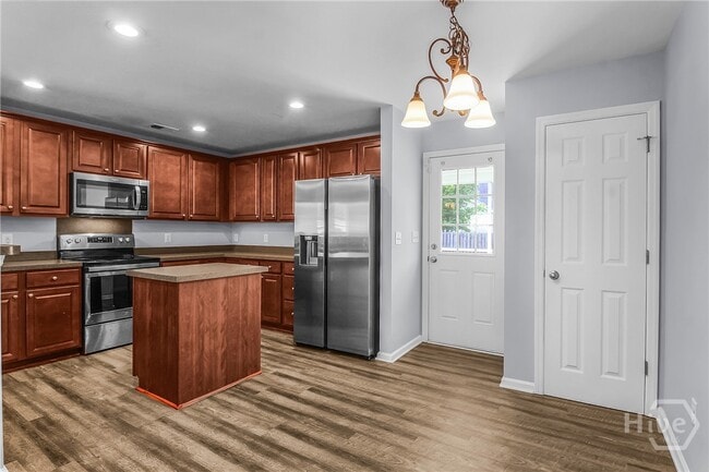 Building Photo - 307 Grasslands Dr