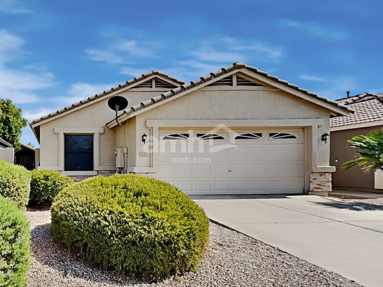 Primary Photo - 8649 E Nido Ave