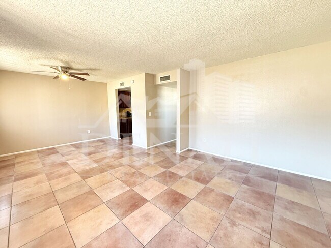 Building Photo - 2804 N 43rd Ave