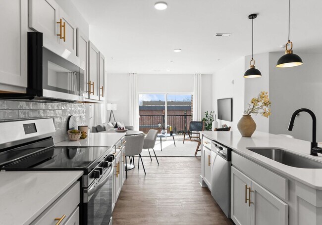 Building Photo - Beautiful NEW 2-Bed, 2- Bath Apartment in Rock Hill!