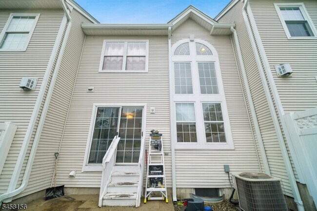 Building Photo - 4 Prescott Ct