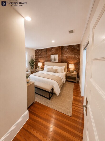 Building Photo - 1614 Beacon St