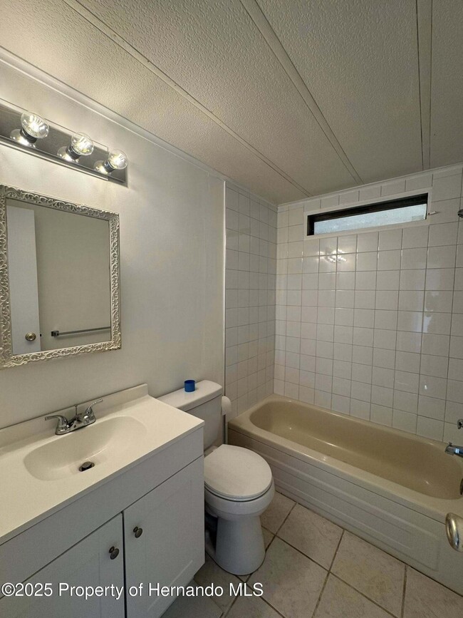 Building Photo - 22 Hamilton Ave