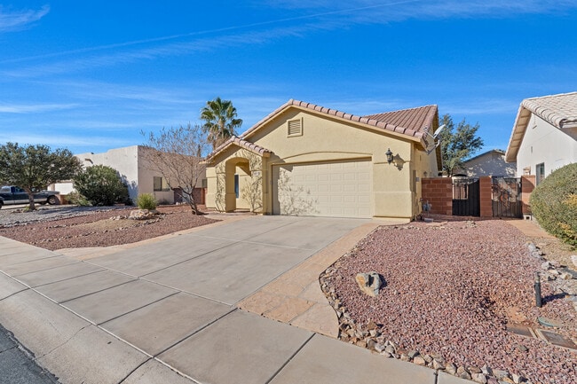 Building Photo - 5427 Cedar Springs Dr