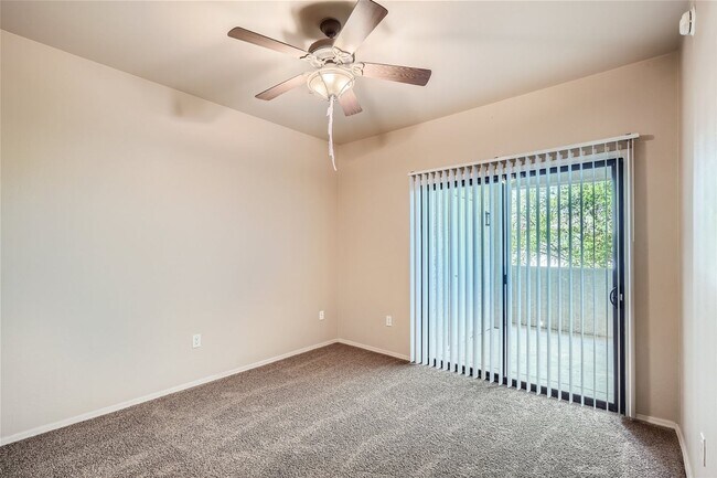 Building Photo - Move-In Special - 2bed/2bath Foothills Rio...