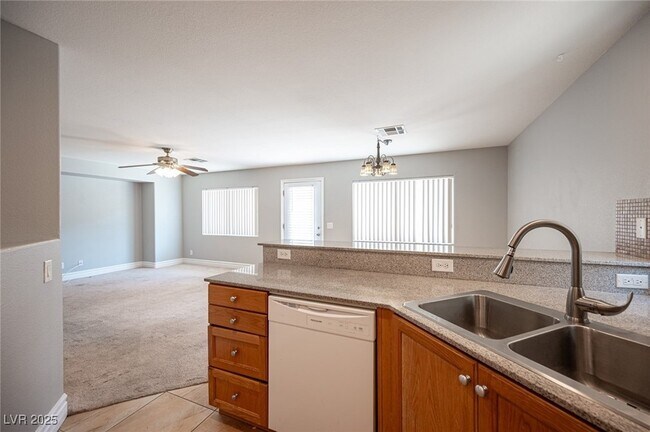 Building Photo - 211 Wicked Wedge Way