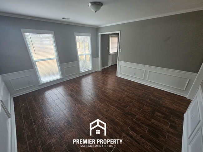 Building Photo - Spacious 4BR Germantown Home w/ Fireplace & Fenced Yard