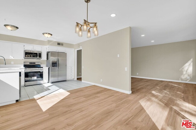 Building Photo - 3333 Corning St