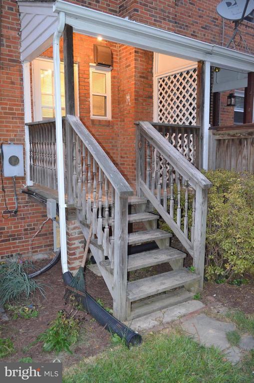 Building Photo - 121 E Glendale Ave