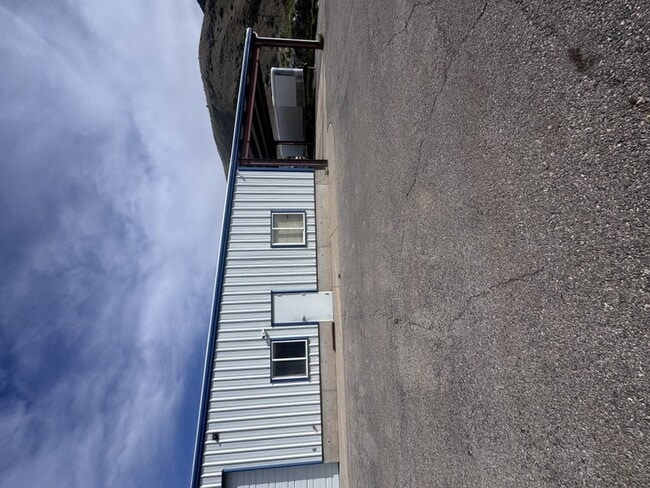 Building Photo - 2000 E Rees Ln