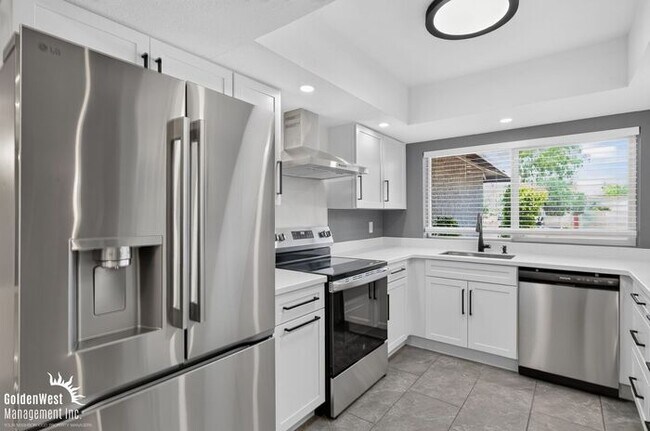 Building Photo - Beautifully Updated 4Bdm 2Ba Home with Den in Chandler!