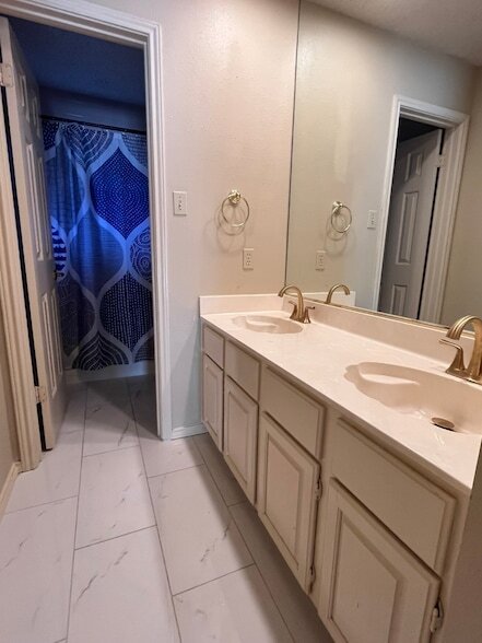 Building Photo - 18419 Rain Dance Trail