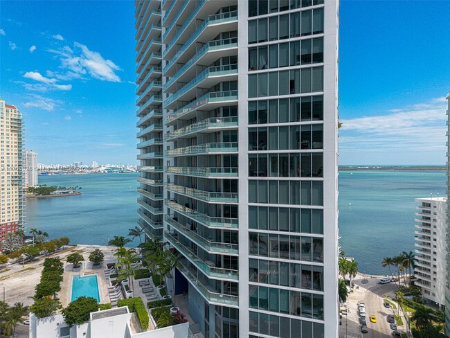 Primary Photo - 1300 Brickell Bay Dr