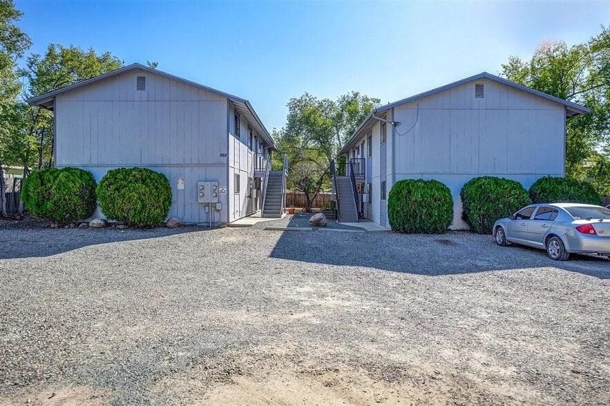 Building Photo - 555 Dameron Dr