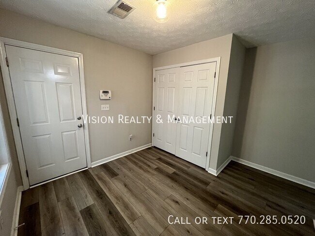 Building Photo - 116 McKenzie Overlook Dr