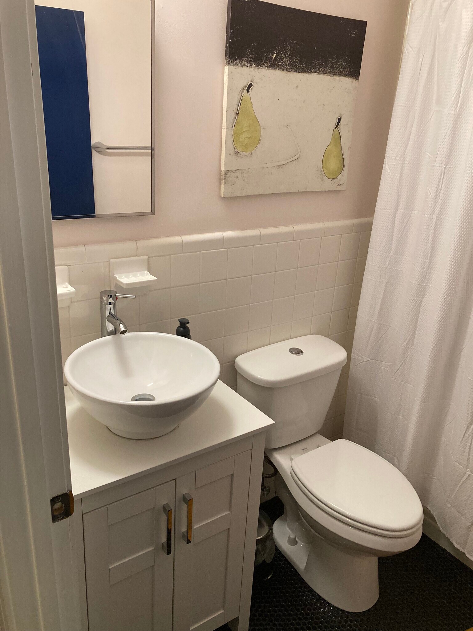 Bathroom sink and toilet - 400 Queens Rd