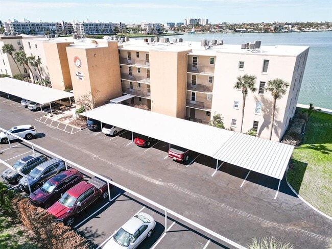 Building Photo - 7910 Sun Island Dr S