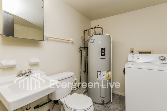 Building Photo - 8107 Mt Aetna St