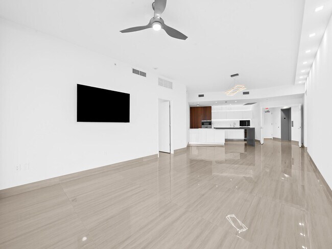 Building Photo - 701 N Fort Lauderdale Beach Blvd