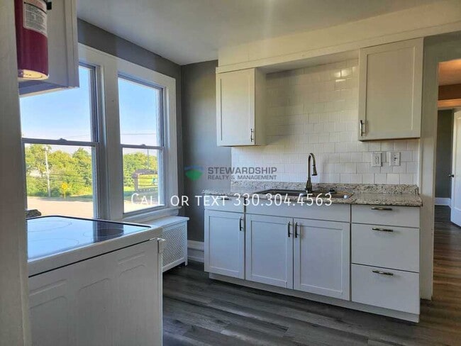 Building Photo - 12990 Lincoln Way W