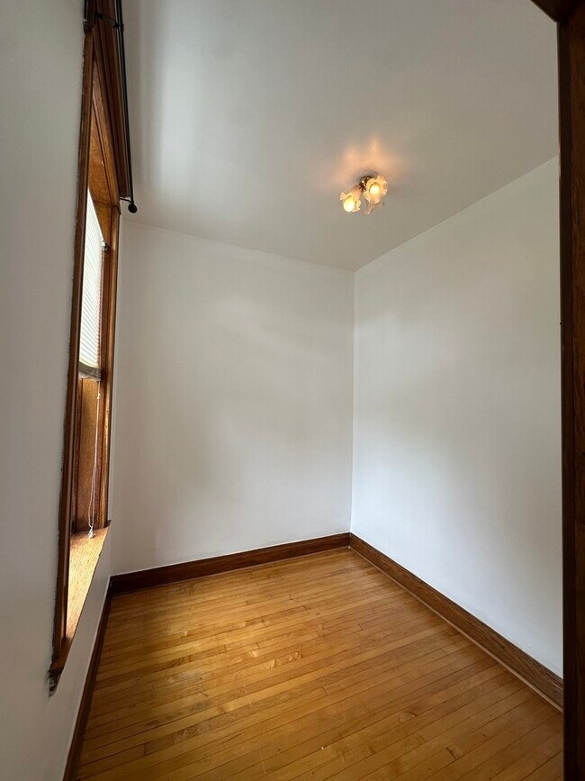 Building Photo - 4543 N Keystone Ave