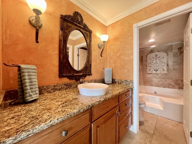 Building Photo - 3870 N Hwy A1A