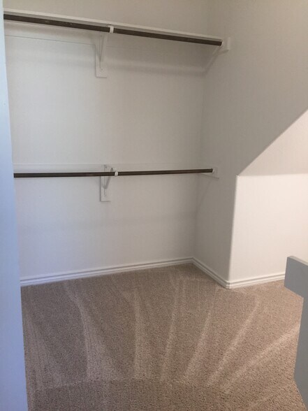 Master closet - 3103 Quail St