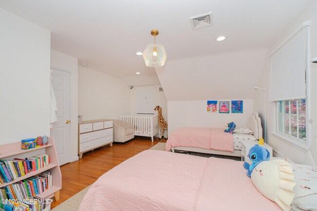 Building Photo - 209 Woodcrest Rd