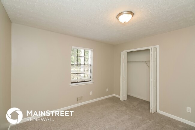 Building Photo - 6989 Cedar Dr