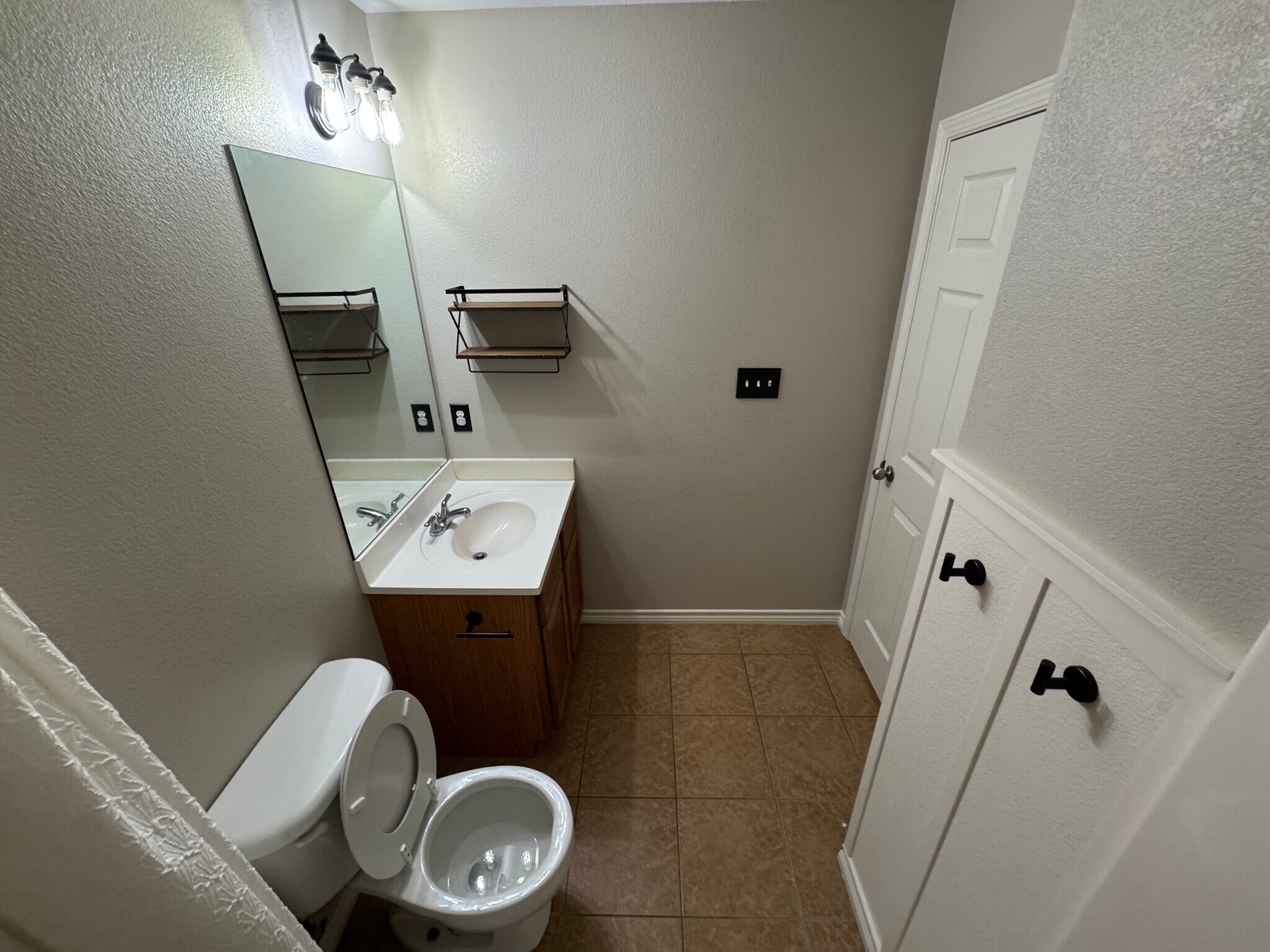 Building Photo - 5660 Springfield Cir W