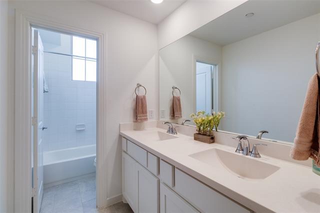 Building Photo - 7932 San Bernard Trl
