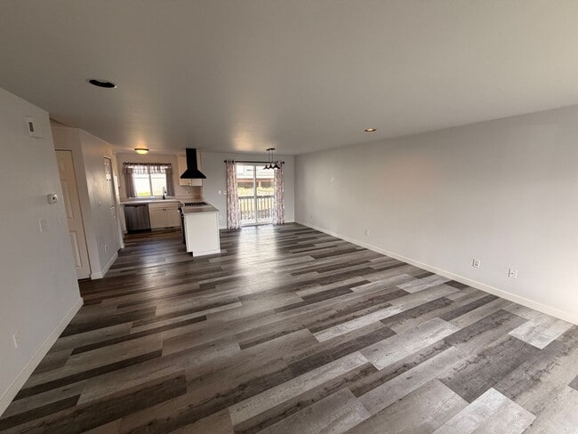 Building Photo - Burrows Court