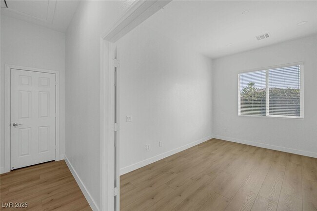 Building Photo - 3492 Hawksbeard Ct