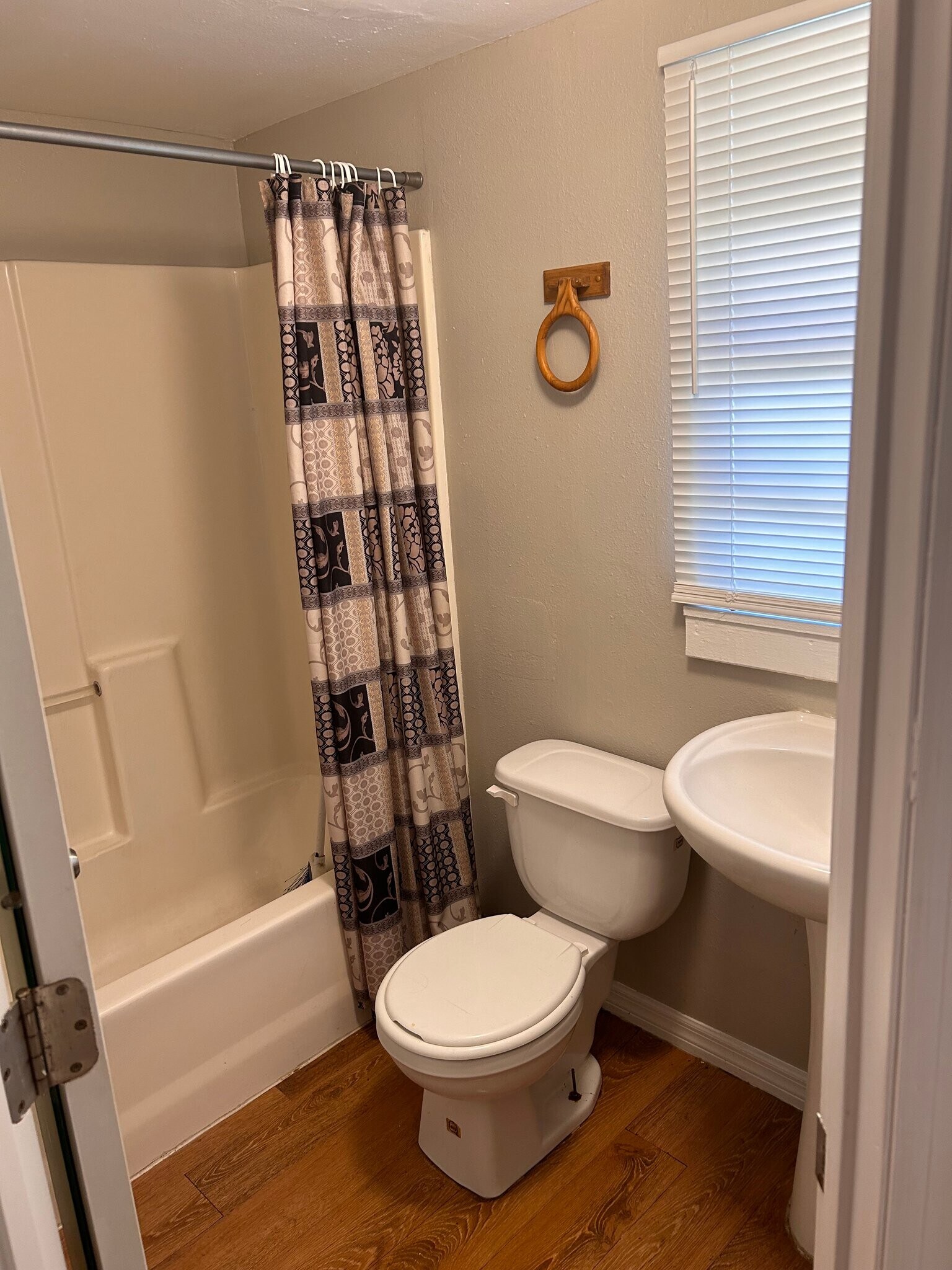 Building Photo - 7939 Cadillac Ave