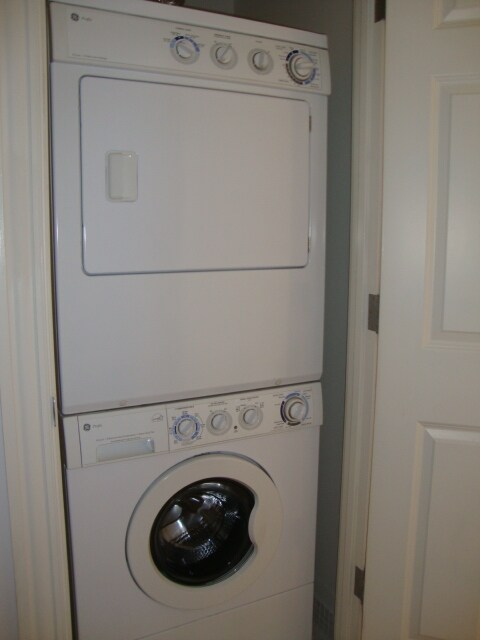 Building Photo - 10 Bowdoin St