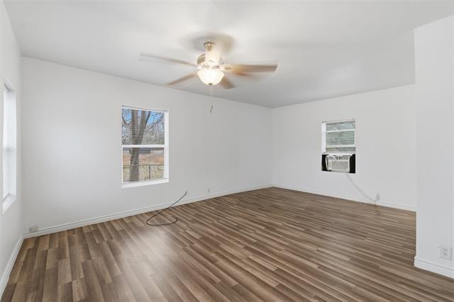 Building Photo - 613 W Murray St