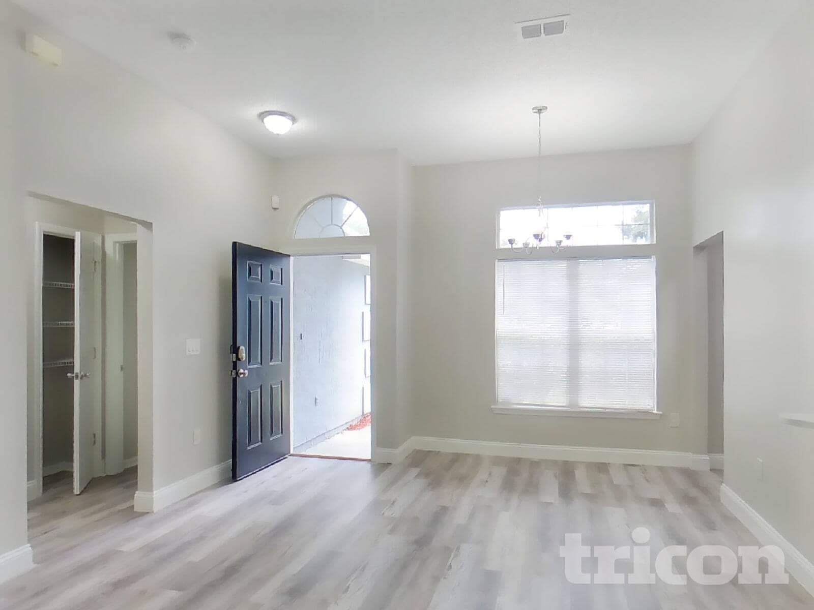 Building Photo - 10990 Sawtooth Oak Ct