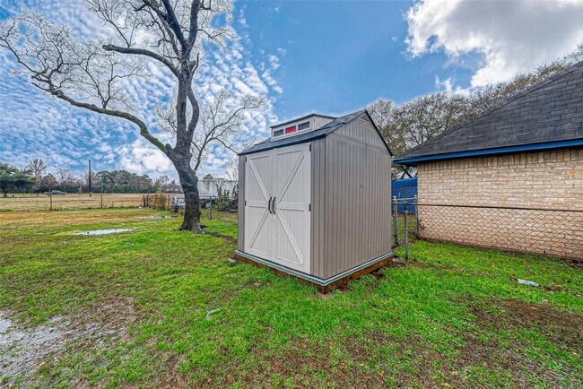 Building Photo - 1447 Willow Rock Rd