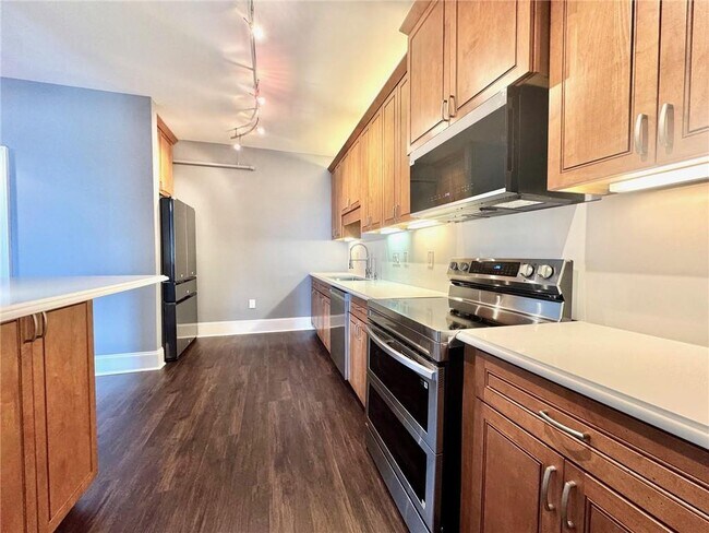 Building Photo - 199 14th St NE