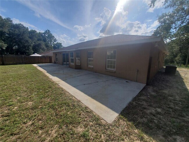 Building Photo - 2825 SW 140th Ct