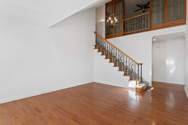 Building Photo - 804 Steeplechase Way