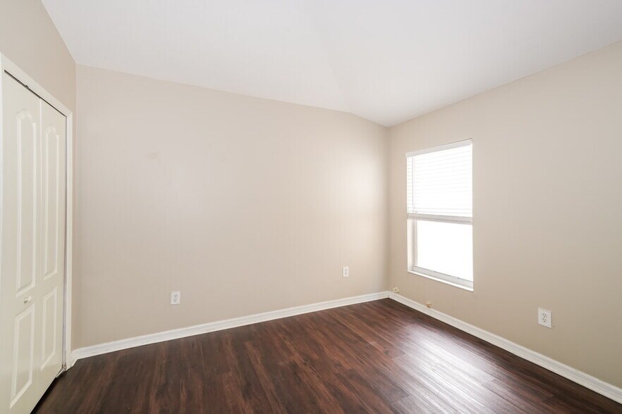 Building Photo - 10704 Navigation Dr