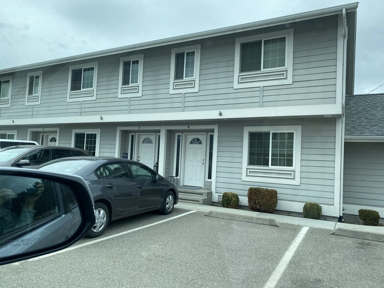 Building Photo - 1050 N Alvin Ct