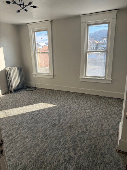 Building Photo - 735 Central Ave