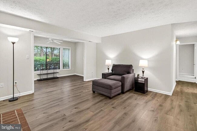 Building Photo - 2251 Hunters Run Dr