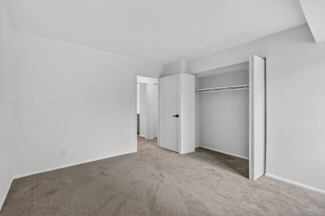 Building Photo - Gorgeously renovated 3BR/2BTH in Beltsville, MD. Ready for immediate move-in!!!